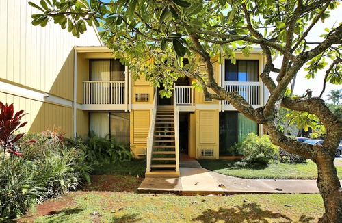 Kahuku Condo | Turtle Bay Sea Breeze.Price drop open dates in Aug. starting at $230 nightly