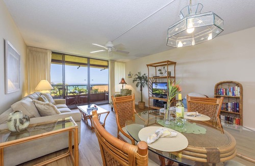 Kahana Condo | OCEAN VIEW 1 Bedroom condo - Steps to the beach! Kahana Villa F406