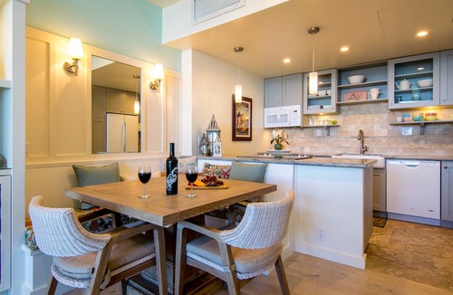 Historic Lahaina Front Street Condo | Luxury Oceanfront Condo, Steps to Sand