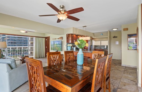 Waikiki Condo | Luxury 2-Bed/2-Bath Corner Waikiki Shore Condo w/Ocean Views! FREE Parking!