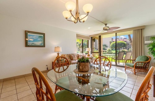Kihei Condo | BUILDING #1-OCEAN VIEWS-GROUND FLOOR CONVENIENCE-AC-METICULOUS CLEANING