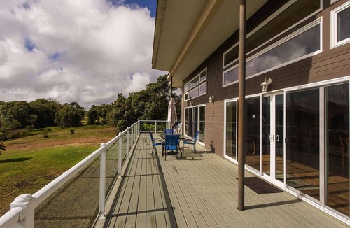 Glenwood Cabin | Volcanoes National Park - minutes away. 25 acre Nature Lodge