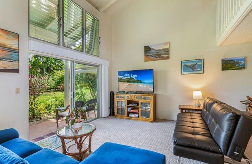 Princeville Condo | Spacious Home Great for Large Groups - Walk to Beaches/Groceries/Shopping
