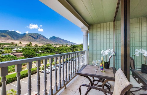 Historic Lahaina Front Street Condo | Comfort, Style & a Unique Maui Setting 434 LS