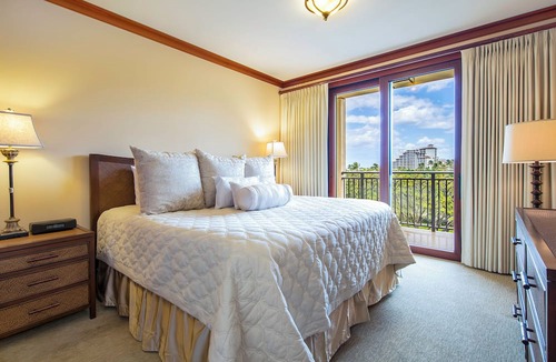 Ko Olina Condo | Upgraded 5th floor in Beach Tower - Ocean Views & Beautiful Sunsets