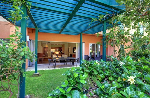 Honokowai Condo | Honua Kai Ground Floor # K103 - 2 bed/2 bath interior courtyard -view of ocean