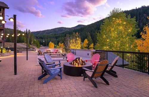 Winter Park House | Ski In Out Village Condo 4375 I Huge Hot Tub I Views I Heated Garage I Discounted Attractions