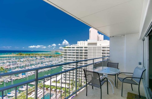 Waikiki Condo | Ilikai 1504 Ocean/Sunset/Marina Views 2 Double Beds, Sofa Bed