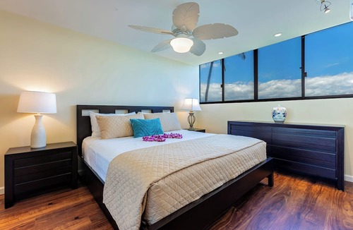 Maalaea Condo | Oceanfront, Split AC, King, Pool, Beachfront
