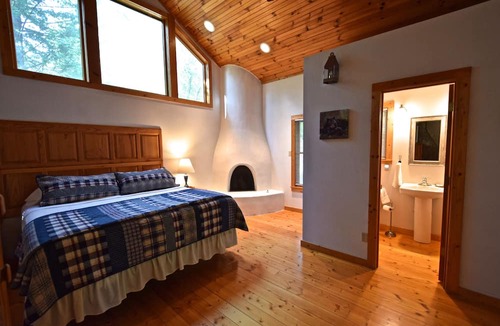 Townsend Cabin | Boulder Pass, 5 miles from the Great Smoky Mountain park entrance in Townsend !