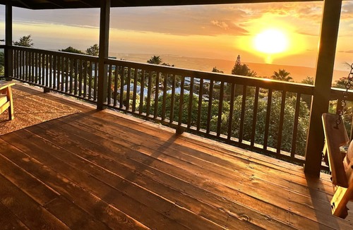 Kalaoa House | Stunning Ocean Views + Designer Designed Kona Home