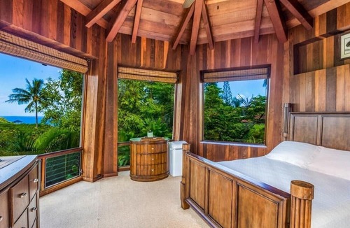 Princeville House | FLASH 15% OFF SALE! Stunning Tri-level Villa - Outdoor Lava Rock Shower w/Lanai