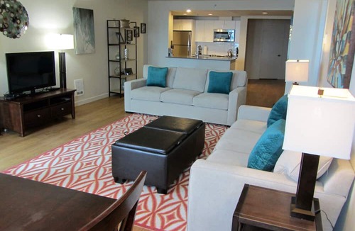 Downtown Seattle Apartment | Water Views ~ 1 Blk to Pike Place Market, Walk to Stadiums, 2 King Beds