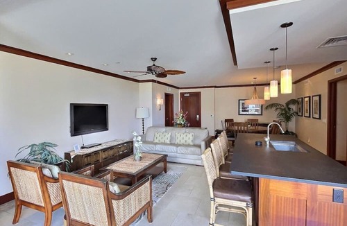 Ko Olina Condo | Beachfront 8th FL 3 bed at Beach Villas Ko Olina beautiful ocean views!