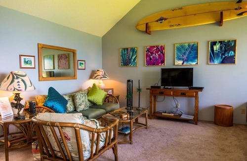 Princeville Condo | Top floor with oceanfront views, beach gear, private lanai, pool