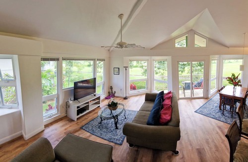 Princeville Villa | Walk to Beach & Sunset-Luxury - Golf Course -2000sq ft - 3BR Pool&Jacuzzi