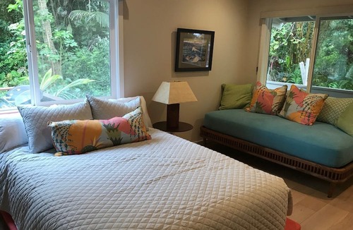Hilo House | Private home across the street from the beach. Minutes from downtown Hilo