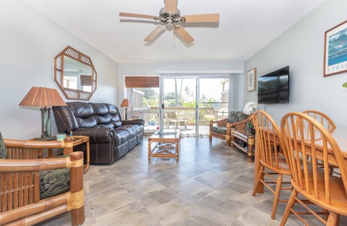 Kahana Condo | Ocean View Kahana 2BR w/secluded beach,pool, AC,2 Lanai's-Maui Condo Rental