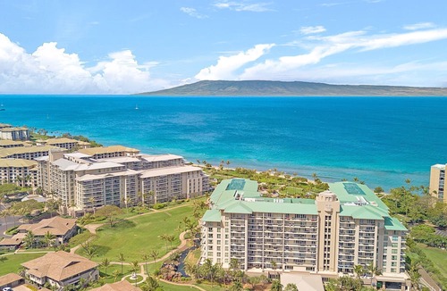 Honokowai Condo | Maui Resort Rentals: Honua Kai Konea 331 - Large Upgraded Studio w/Lush Courtyard and Peek-a-boo Ocean Views