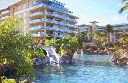 Honokowai Condo | Maui Resort Rentals: Honua Kai Konea 331 - Large Upgraded Studio w/Lush Courtyard and Peek-a-boo Ocean Views
