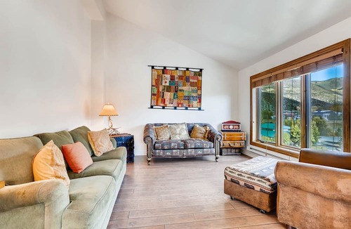 Avon Condo | Luxury Penthouse near Riverfront Gondola A808