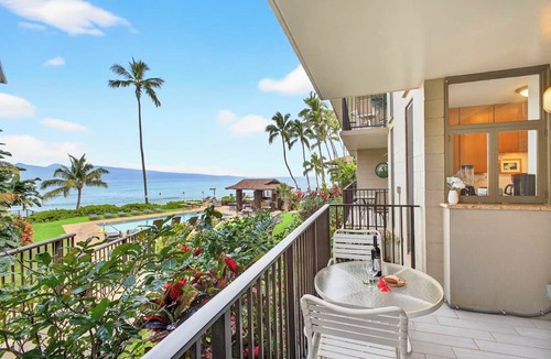 Kahana Condo | Gorgeous New Seaside Studio Retreat