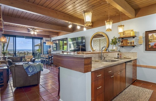 Kahana Condo | Oceanfront 3b/3b Villa - SUMMER SALE!