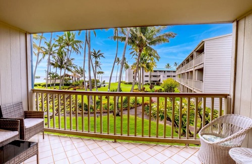 Ualapue Condo | Wavecrest 1 Bdrm Ocean View C214