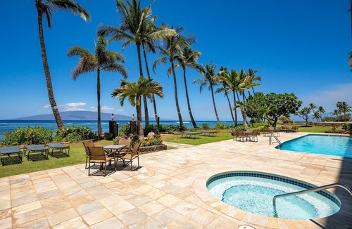 Historic Lahaina Front Street Apartment | Relaxing Oceanfront Escape – Lahaina Shores 421