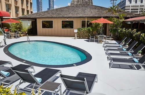 Ala Moana Hotel | 2 Convenient Rooms, Scenic Gardens, Outdoor Pool Relaxation, Near Ala Moana
