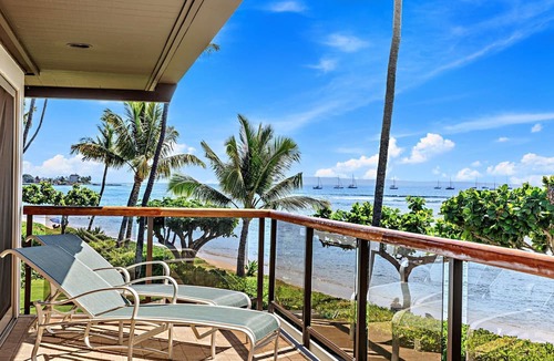 Historic Lahaina Front Street Condo | Lavish 3bd on the ocean!
