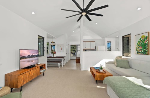 Princeville House | Hanalei Treehouse: Mountain, Waterfall & Bay Views