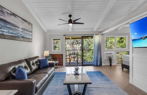 Maalaea Condo | New Listing! Beautifully designed sunlit getaway