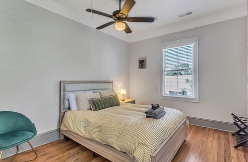 Savannah Victorian District House | Charming 4BR Townhouse w/Porches In Historic District Walk to Forsyth Park