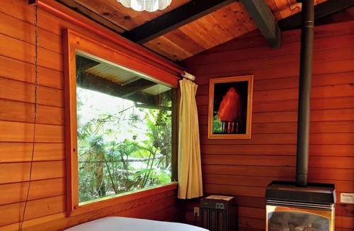 Volcano Cabin | Two peaceful cabins in marvelous Volcano, Hawaii for a relaxing stay.