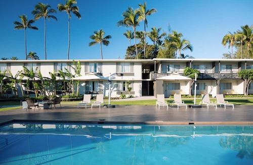 Kahului Hotel | Maui Escape | Harbor Views | Outdoor Pool | 4.7 mi to Maui Tropical Plantation