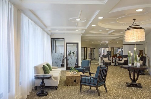 Hanamaulu Hotel | 2 Comfortable Rooms w/Garden View! Close to Lydgate State Beach Park! Pool!