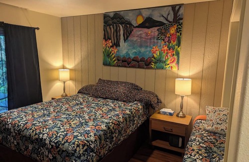 Volcano Villa | 2 Rooms and Hot tub in quiet Volcano - Family Suite #3