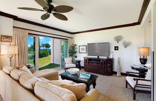 Wailua Condo | Waipouli Beach A107 Grand Premier Beachfront 2B/3B