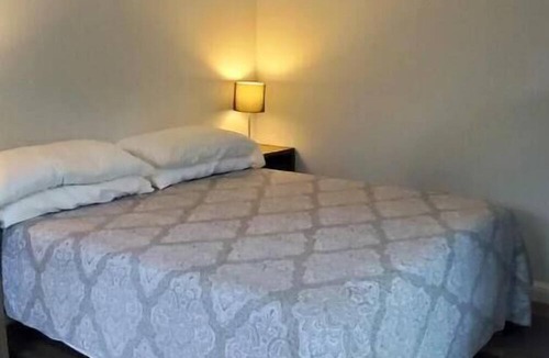 Glenwood House | Mountain View Retreat Unit 1 - highly rated on leading rental sites!
