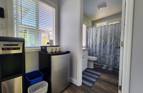 Glenwood House | Mountain View Retreat Unit 1 - highly rated on leading rental sites!