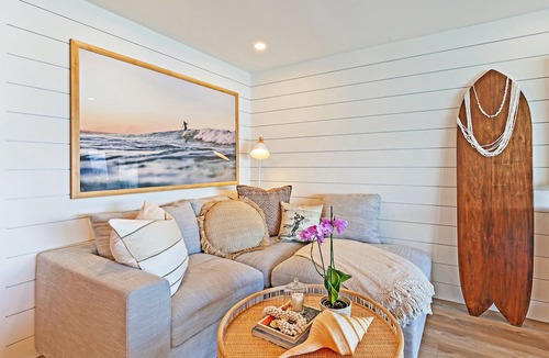 Kahana Apartment | Chic Oceanfront Escape-Boutique Studio-Noelani 219-Cold AC-Amazing Ocean View