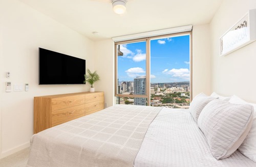Ala Moana Condo | Ocean-MT Views From the Luxury Sky Ala Moana Condo with Amazing Amenities