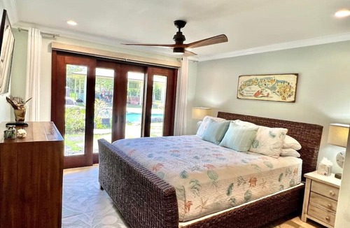 Mokuleia Villa | New Listing Tropical 7 bedroom Villa with Pool/AC