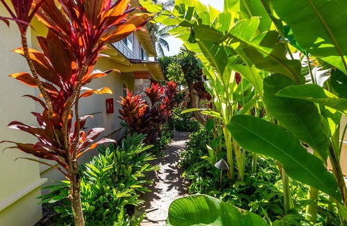 Ko Olina Condo | Seaside Sanctum: Work and Play