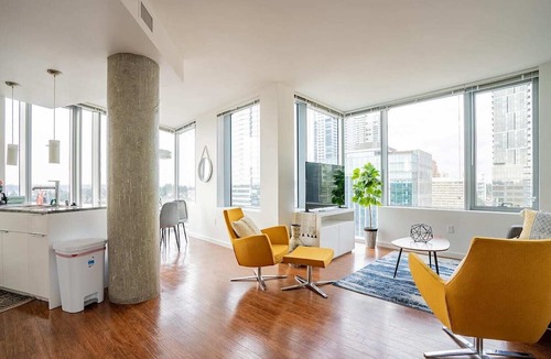 West Bellevue Apartment | Sophari Towers: Bellevue Apartments