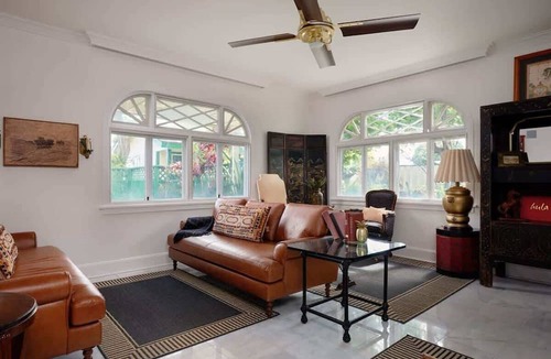 Wailuku House | Pikake Suite - Historic Elegance, Wailuku