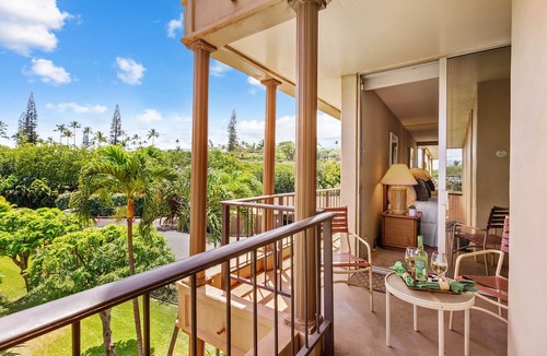 Kaanapali Condo | Beachfront resort! Upgraded studio with a king bed