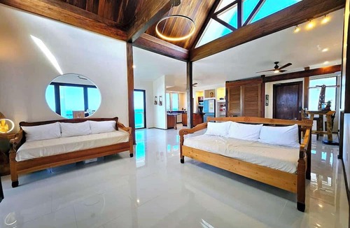 Kapoho House | Breathtaking Oceanfront Home on Lava Rock Beach.