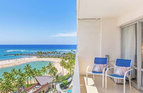Waikiki Condo | Stunning Ocean & Fireworks Lagoon View From Condo at Ilikai w/Full Kitchen